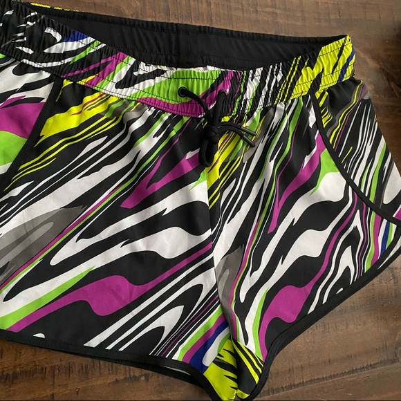 Fabletics Carrie Running Athletic Shorts Multicolor Size Small - Picture 4 of 9